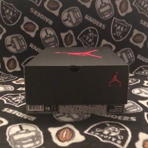 **sold**Air Jordan 6 Retro Infrared Men’s size 10